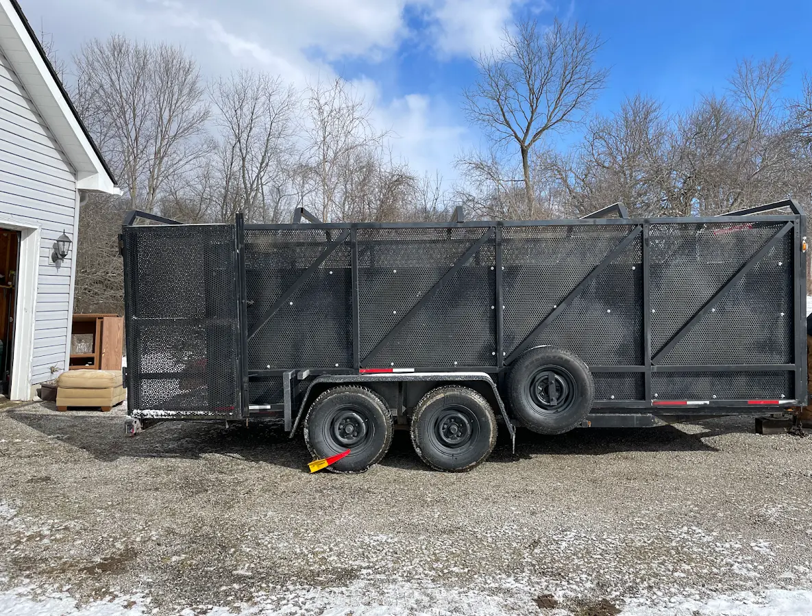 2 Yard Dumpster Rental in Cortland, OH